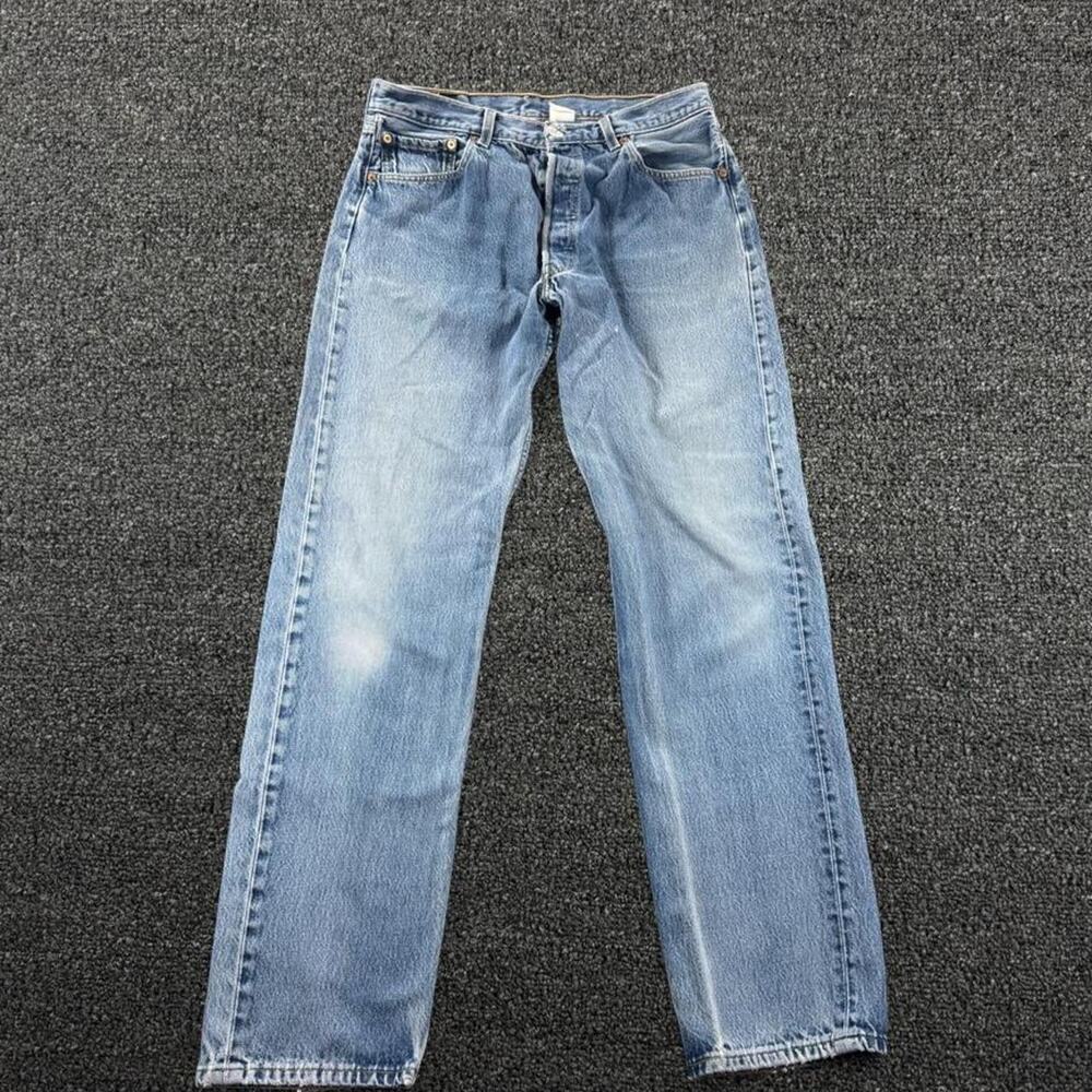 Levis 2000s 501 straight leg